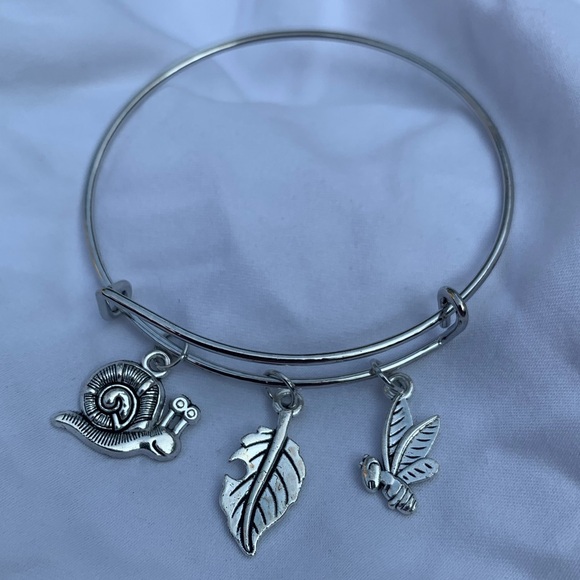 Brand New! Handmade! Adjustable Charm Bangle Bracelet! - Picture 2 of 4